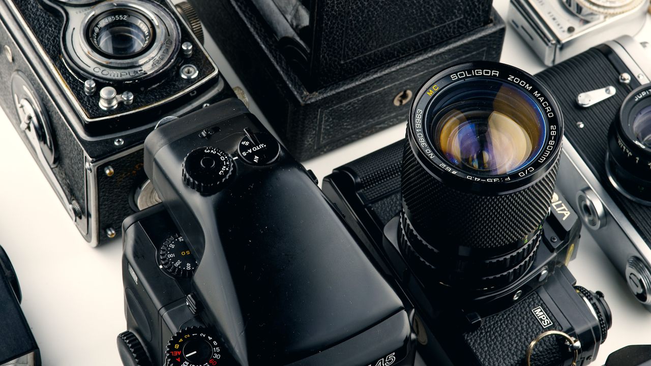 Building a Personal Brand Through Video: Tips for Influencers and Content Creators